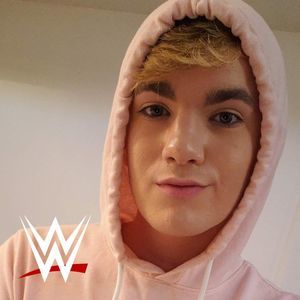 Meet your Posher, Elijah